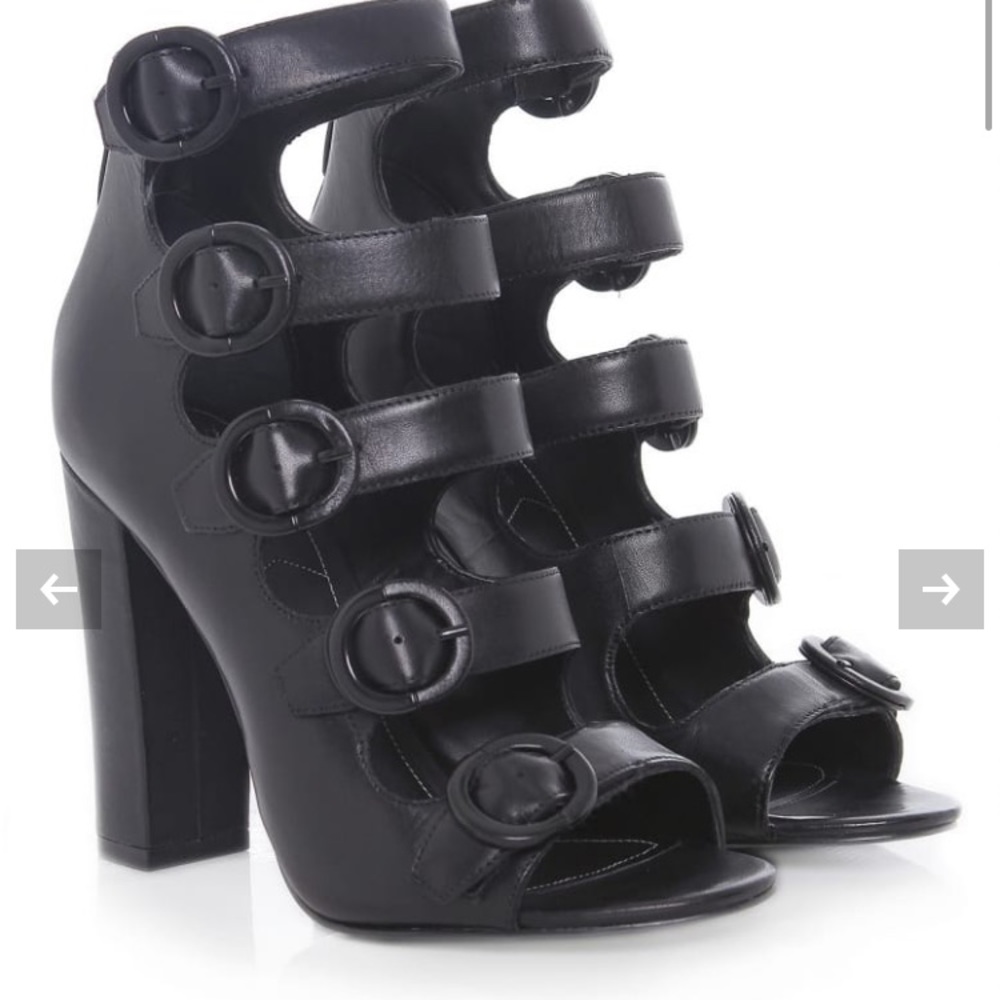 Kendall  + Kylie 8.5 strappy heel